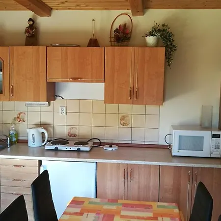 U Rybnika Brodsky 山林小屋 *